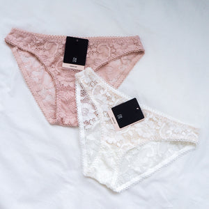 Floral Embroidery Cheeky in Black