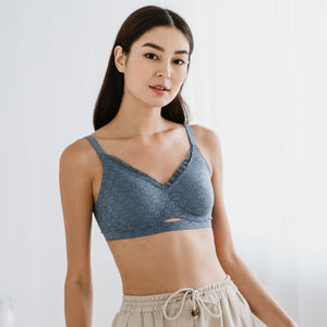 Lace x Relax Hybrid Push Up Wireless Bra in Floral Blue (Size S Only)