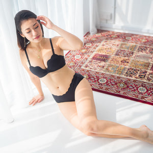 Sexy-Ribbon Wireless Push Up Bra (Size XL Only)