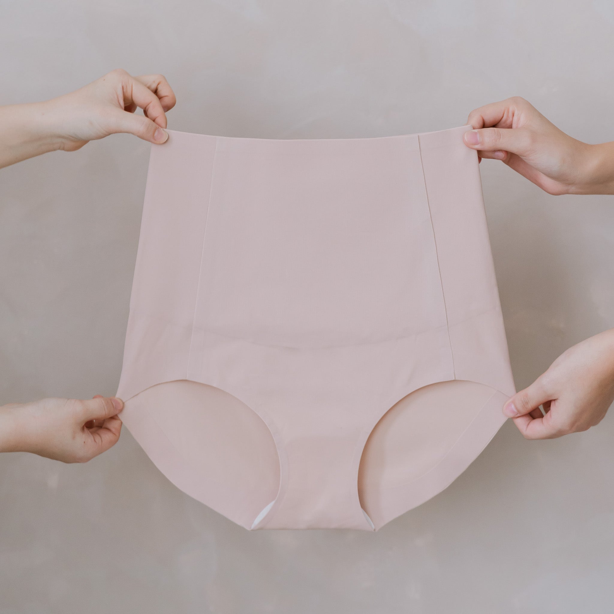 Air-Shaper Super High-Rise Seamless Cheekie (Medium Compression)