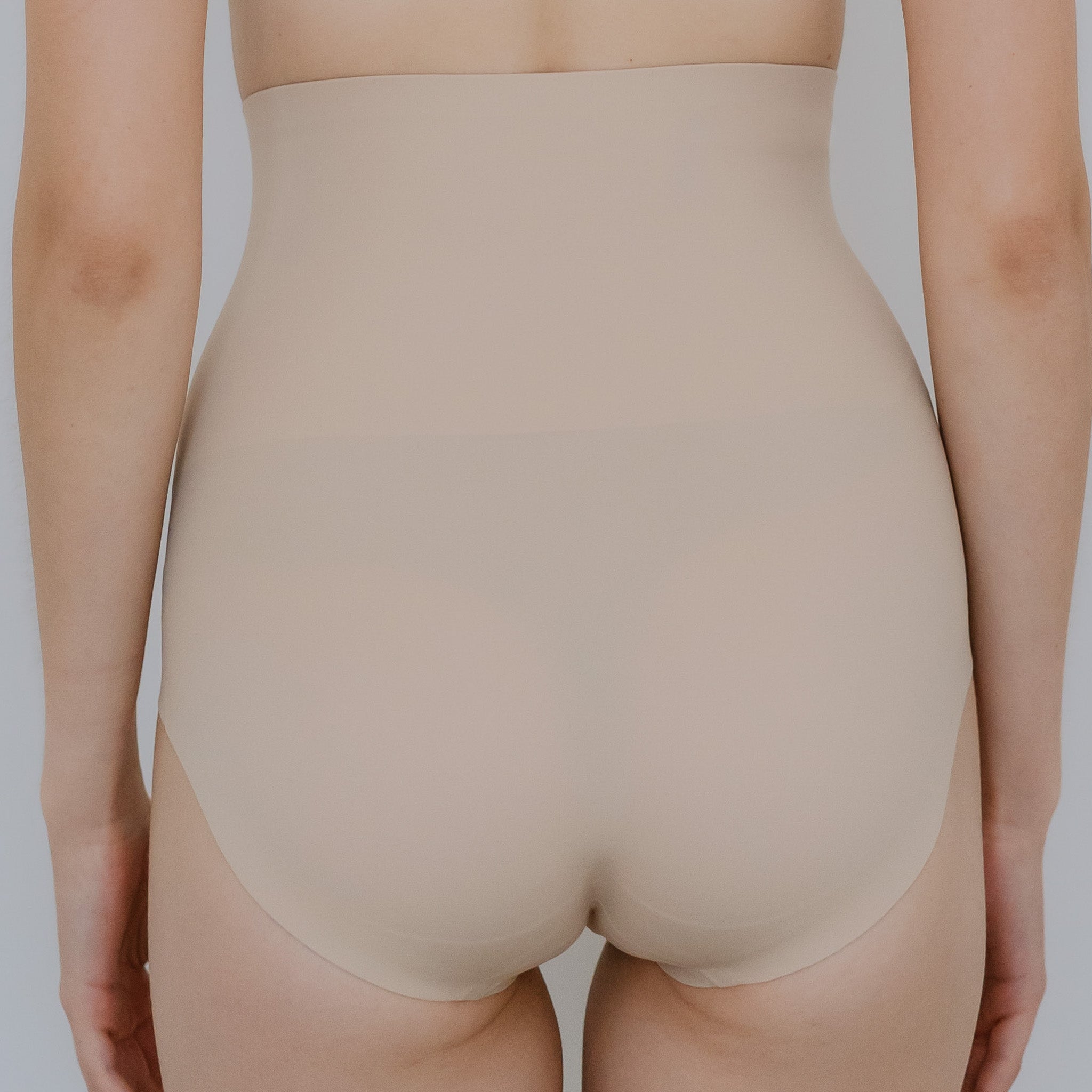 Air-Shaper Super High-Rise Seamless Cheekie (Medium Compression)