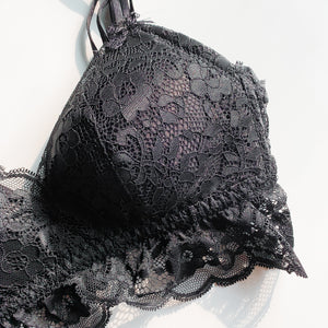 Irresistibly Cosy Lightly-Lined Midi Wireless Bra in Black (Size XL Only)