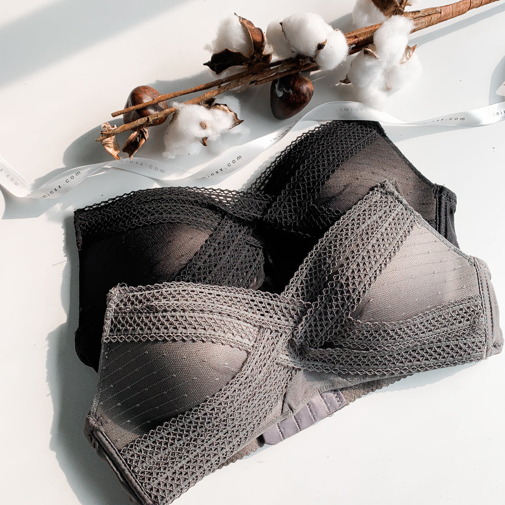 Irresistibly Comfy Lightly-Lined Soft Wireless Bra in Black (Size XL Only)