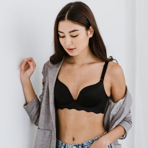 Comfy Sleek! Seamless Push Up Wireless Bra in Black