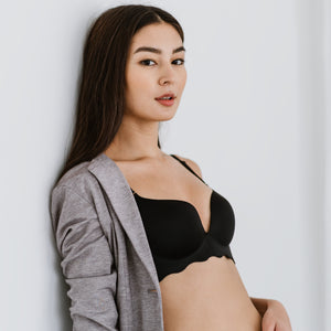 Comfy Sleek! Seamless Push Up Wireless Bra in Black