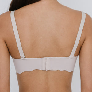 Comfy Sleek! Seamless Lightly-lined Wireless Bra in Light Nude