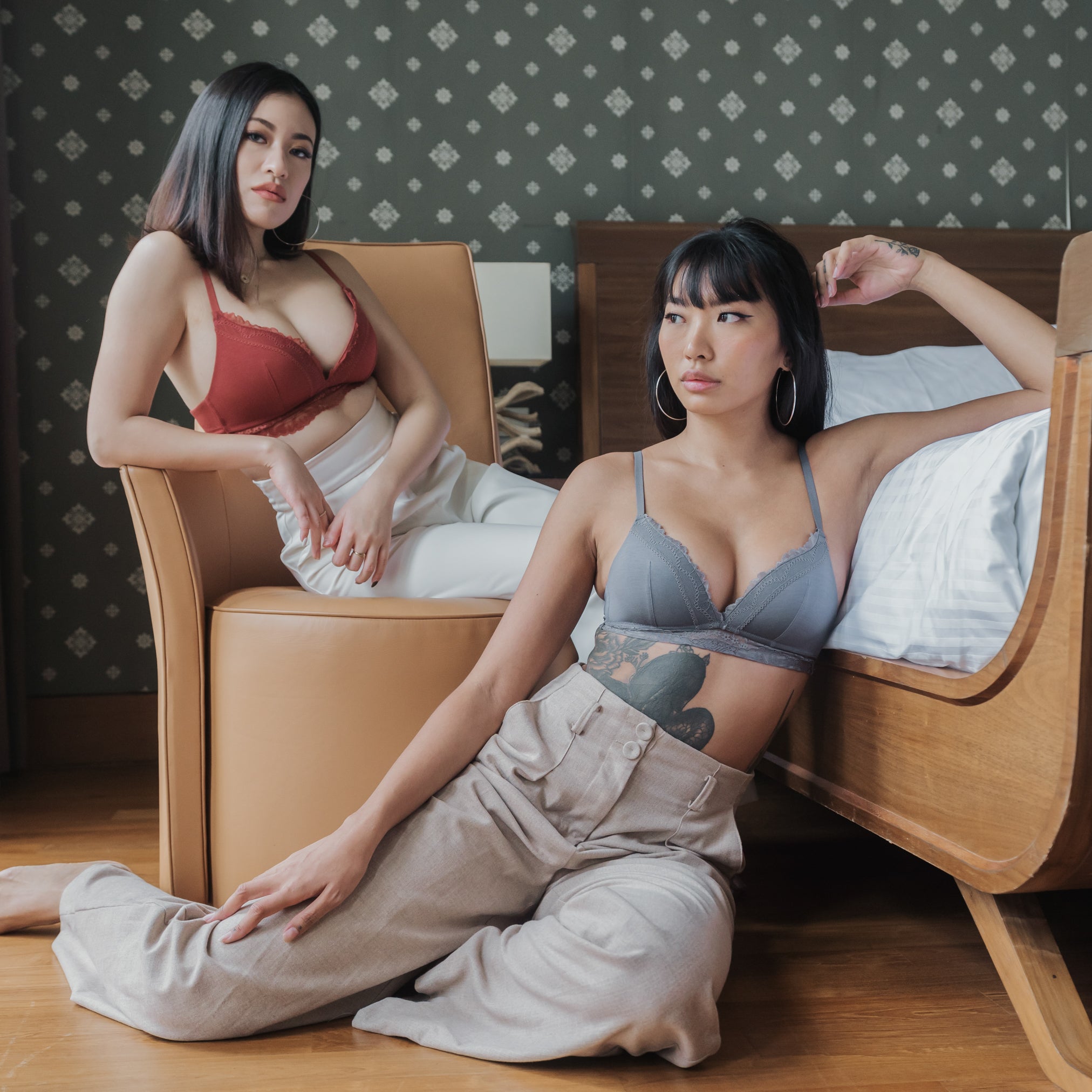 Basic Lace Freedom Wireless Bra (Modal® Fabric) in Charcoal
