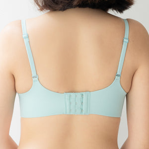 OOMPH! Velvet-Matte Teardrop 2-Way Wireless Push Up Bra in Tiffany