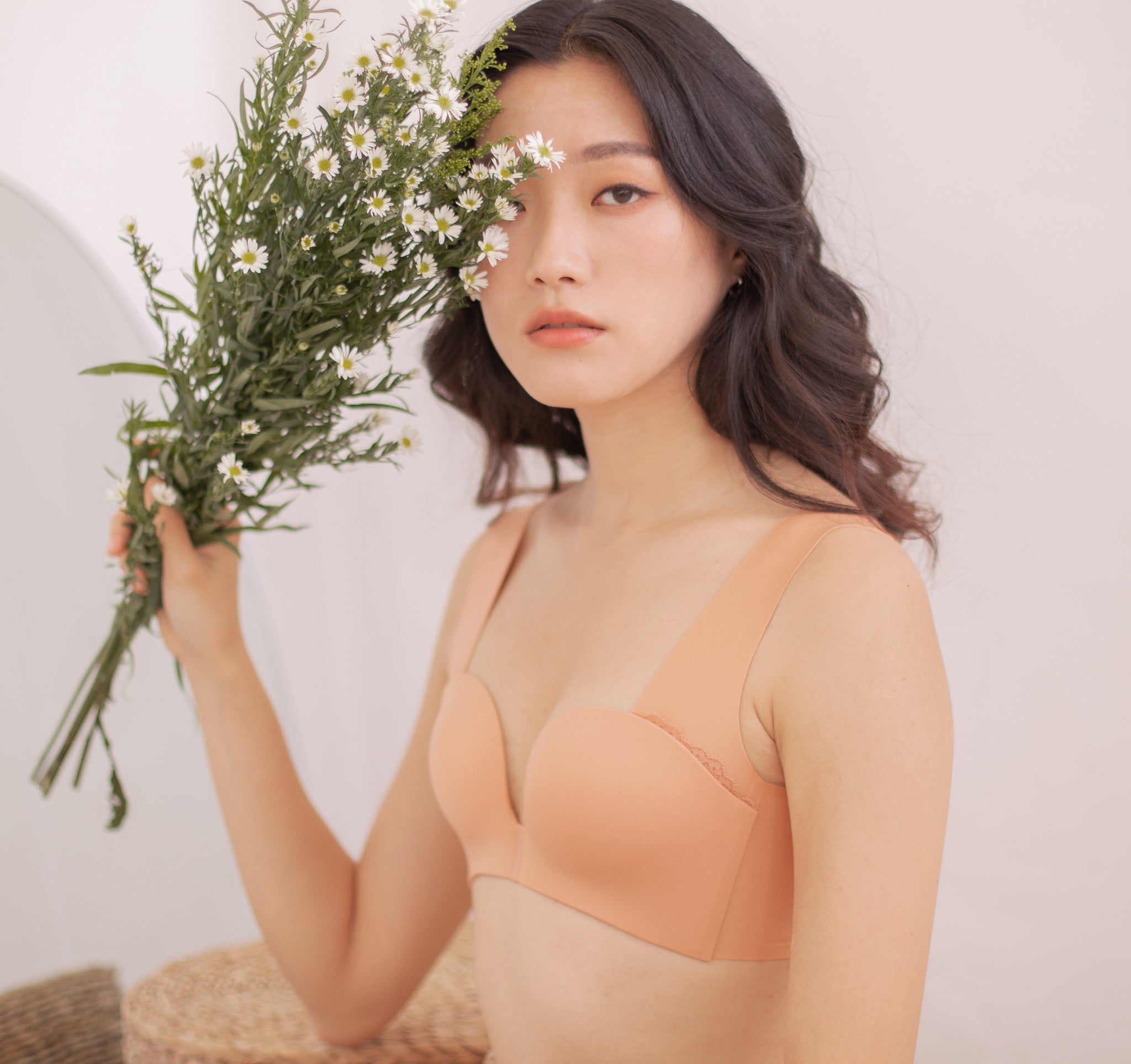 Seamless Lace-frills Wireless Bra in Sandstone (Size S & L Only)