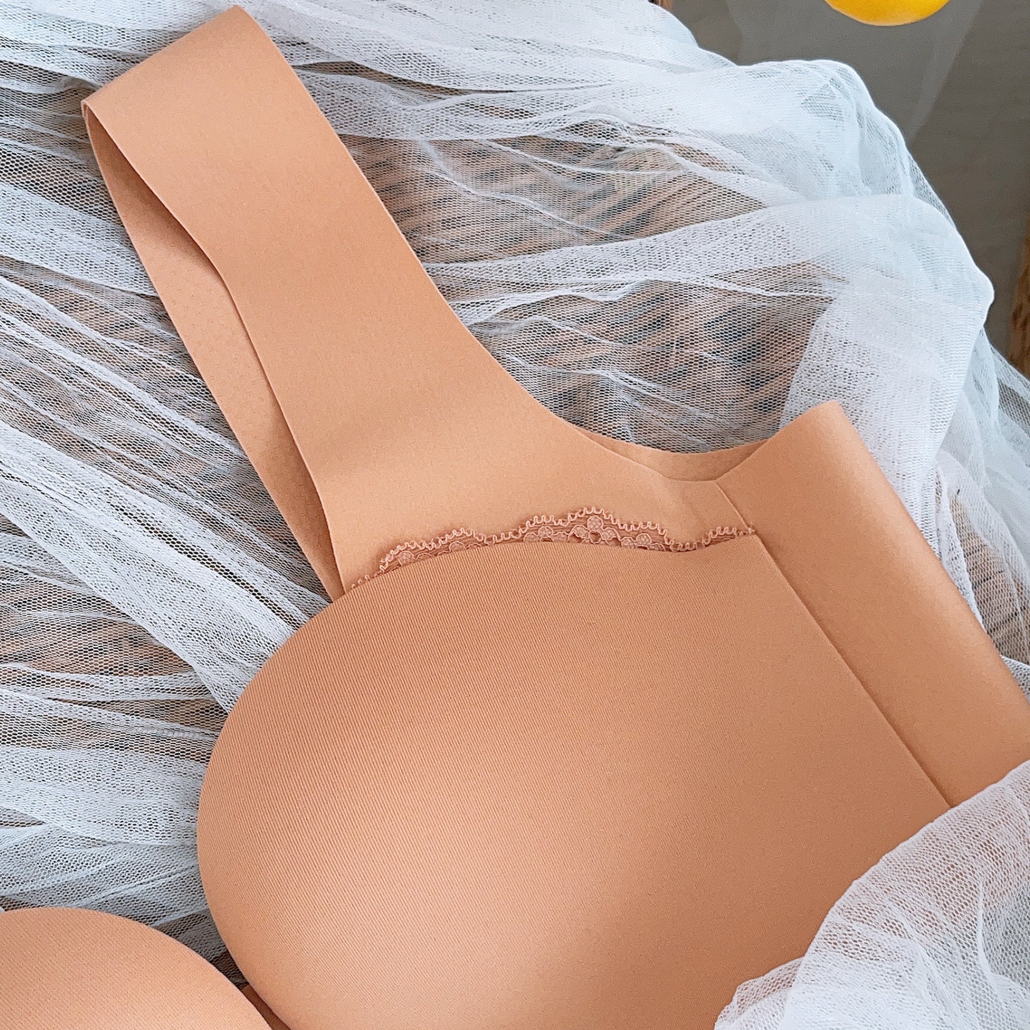 Seamless Lace-frills Wireless Bra in Sandstone (Size S & L Only)