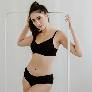 Seriously Comfy Lightly-Lined Wireless Bra in Black (Size S & XL Only)