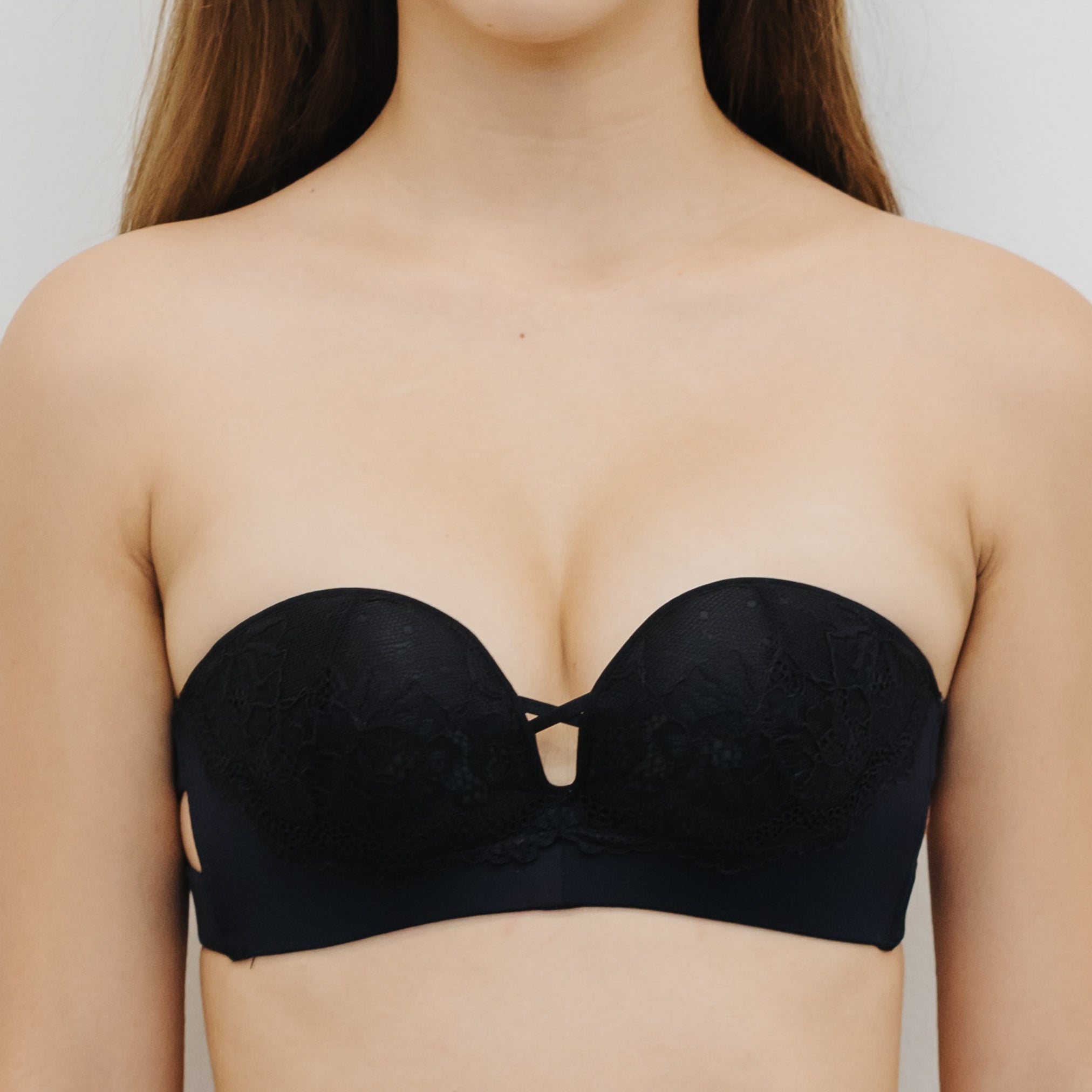 Laced It Up! Non-Slip Strapless Push Up Bra in Black (Size S XL