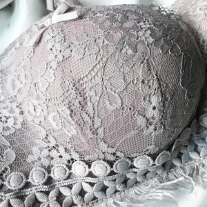 Sunday Lacey Wireless Super Push Up in Earl Grey (Size M only)