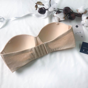 LIVE FREE! Lightly-Lined 100% Non-Slip Strapless Wireless Bra in Nude Polka (XS & XXL only)